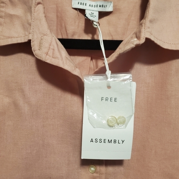 Free Assembly Men's Pink Button Down Shirt Size Medium - Picture 3 of 6
